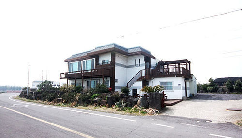 La Maison Benie Deuxieme Seogwipo Extérieur photo